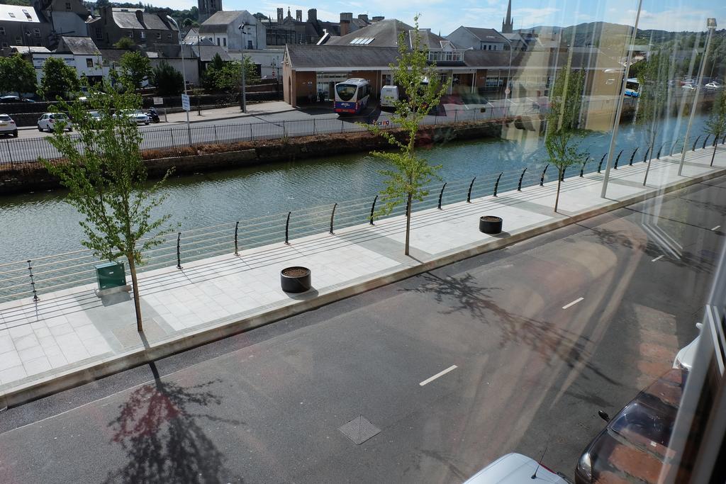 Canal Court Newry Extérieur photo